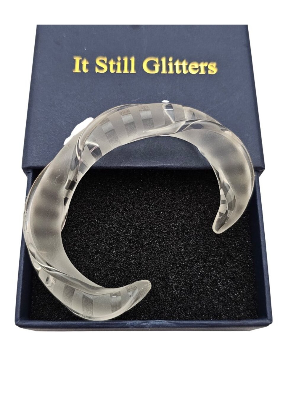 Glass, Clear Frosted Stripe Cuff Bracelet J728